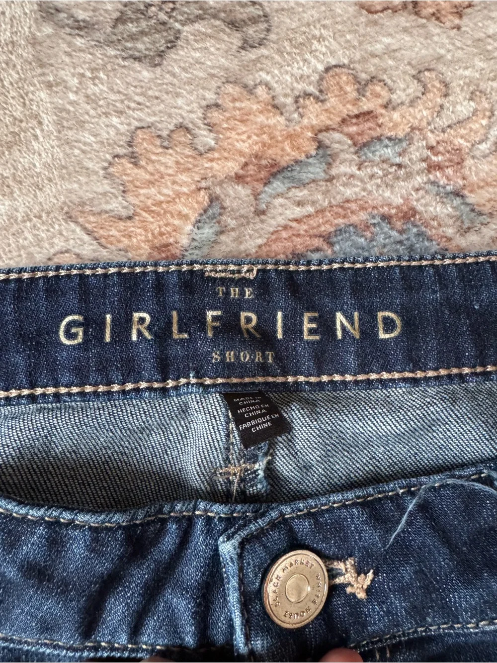 White House Black Market The Girlfriend Distressed Denim Shorts Size 8